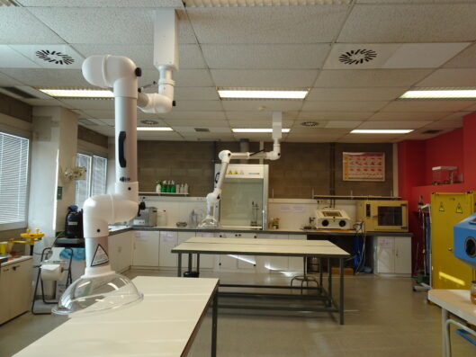 Renovació dels sistemes d'extracció de gasos i l'emmagatzematge de reactius. Foto: Servei d'Arqueologia de Barcelona