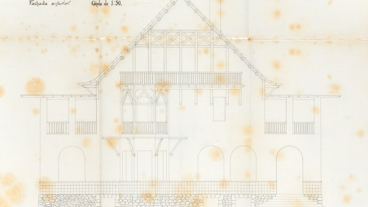 Casa Mercader al carrer Santaló 8 