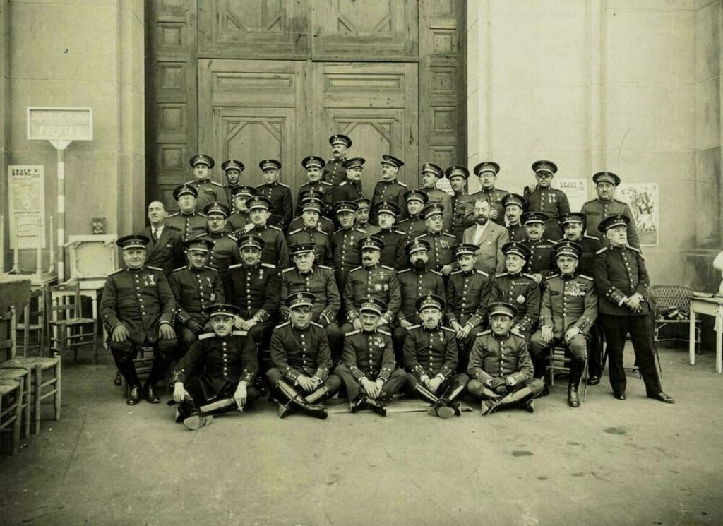 Personal d'ordre i vigilància de l'Exposició Internacional de 1929. AFB. Autor desconegut
