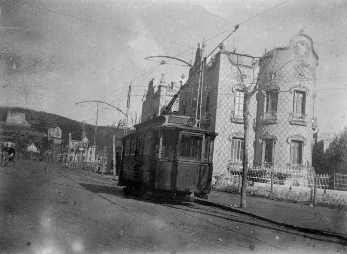 Avinguda del Tibidabo, c. 1900. AFB. J. Anglada (atribuit)