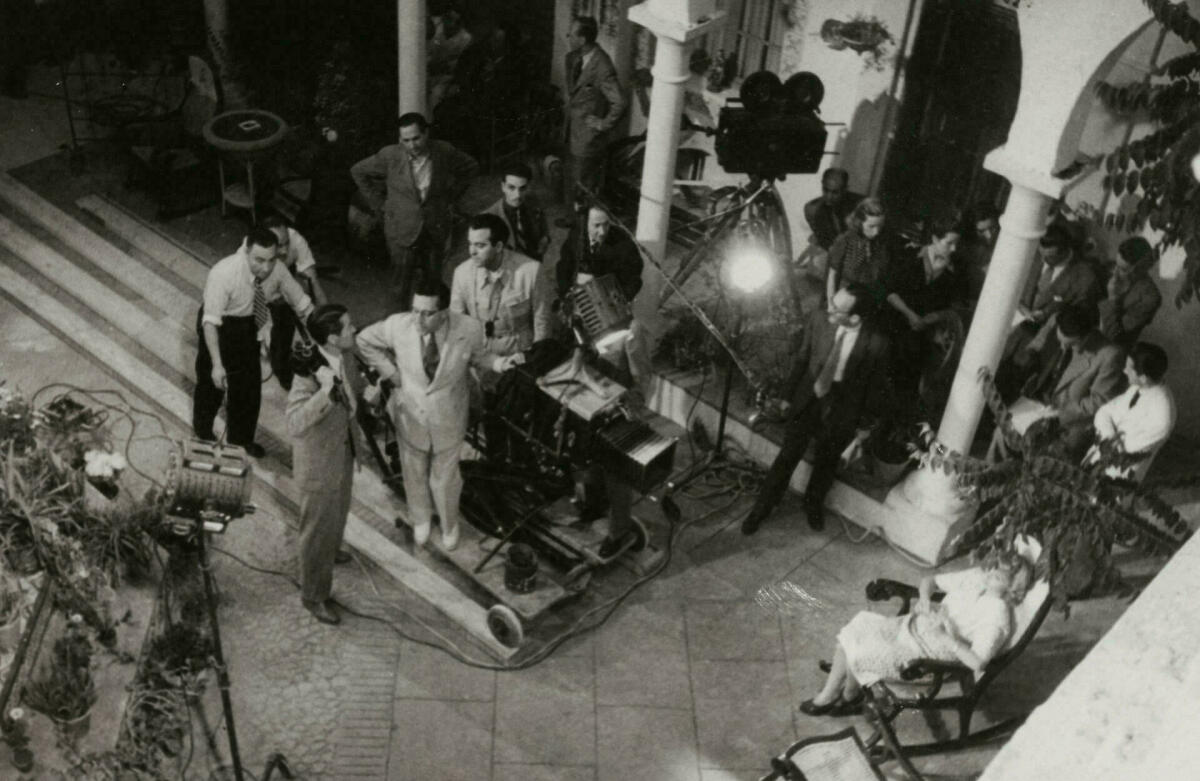 Setmana Cinematogràfica. Escenes d'una pel•lícula que es filmen amb la Fira de Mostres com escenari. 11 de juny 1943. AFB. Pérez de Rozas