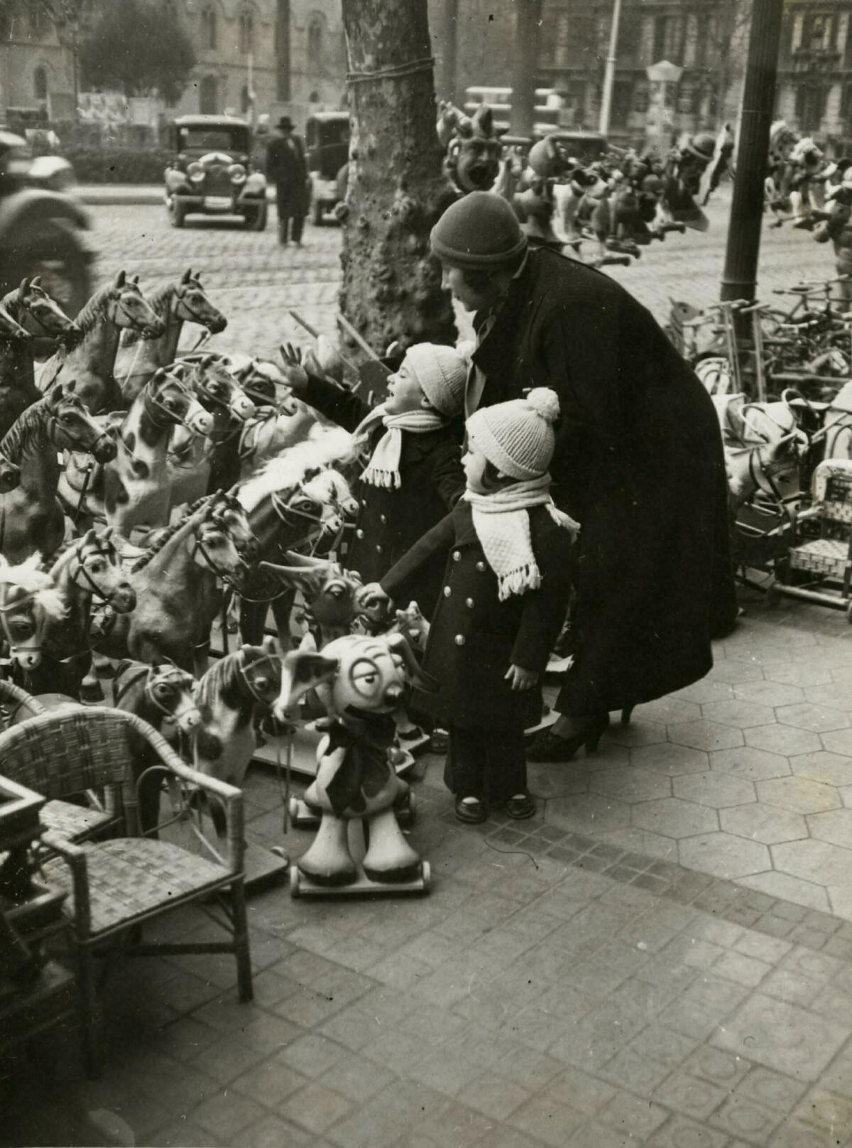 Parades de joguines per a la Diada de Reis, 4 de gener 1934. AFB. Pérez de Rozas