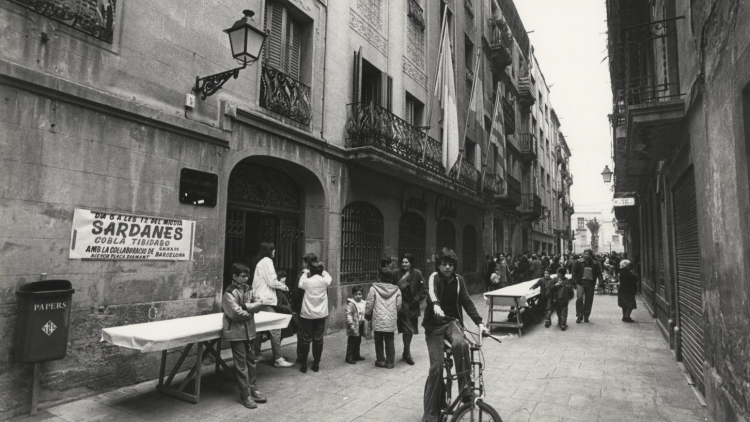Una entidad relevante en el barrio fue el Círculo Católico de Gràcia, un centro de activismo cultural y popular