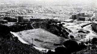 Panoramic views of the Nou Barris district in the 1960s from various points, such as Torre Baró Castle, the Fraginals allotments and Verdun 