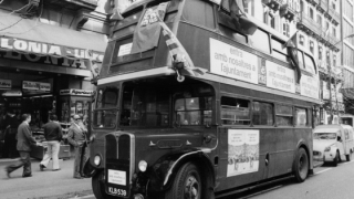 The PSC focused their campaign on small events on the city’s main problems and ‘walkabouts’ with party candidates on top of a double-decker bus.