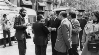 Carles Güell de Sentmenat, head of the CC-UCD list, at a campaign event on Les Rambles, Barcelona.