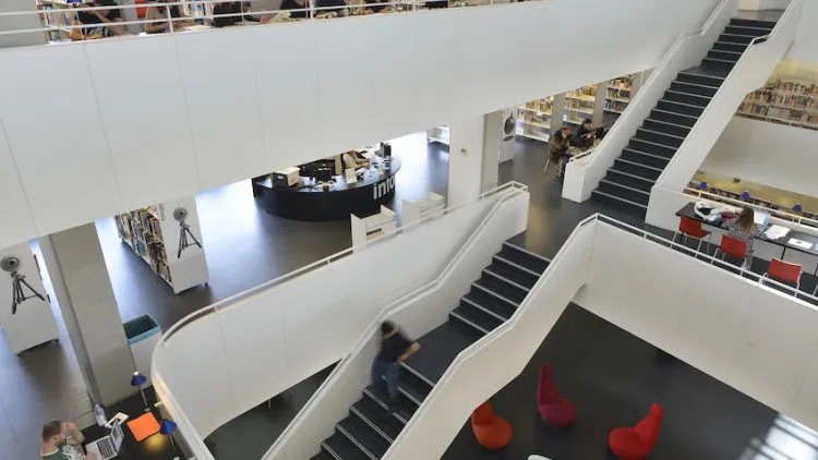 Biblioteca Esquerra de l'Eixample - Agustí Centelles