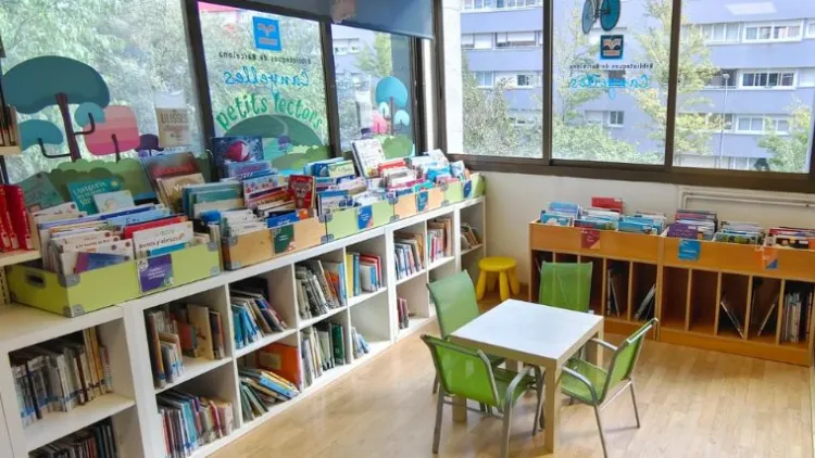 Sala infantil de la Biblioteca Canyelles - M. Àngels Rivas