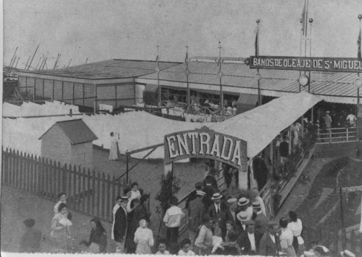 "Baños de oleaje de S. Miguel"