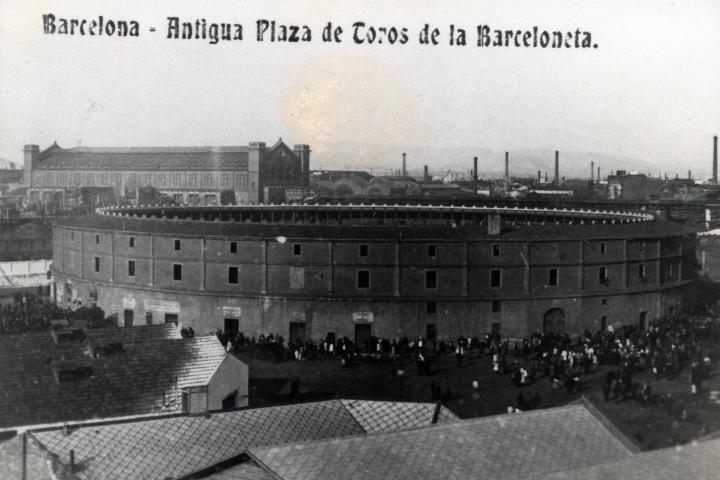 Vista panoràmica de la plaça de braus El Torín