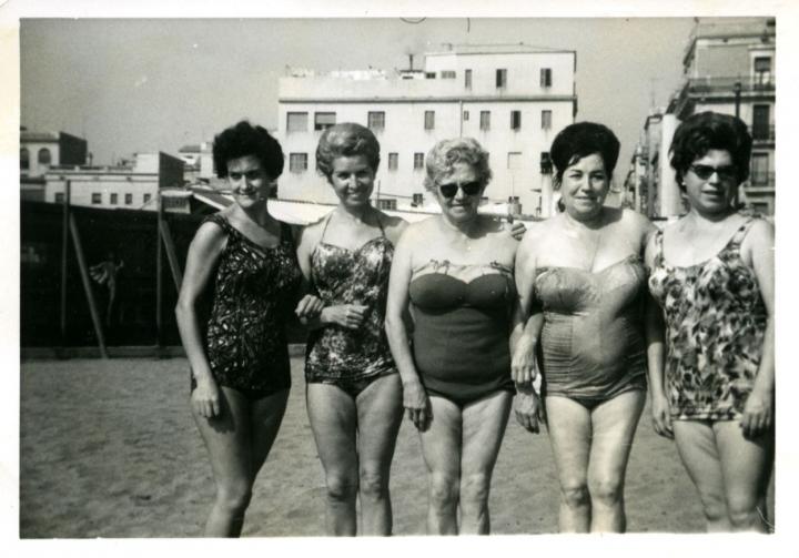 Retrat a la platja de la Barceloneta