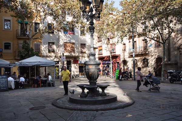 Plaza en el barrio de la Barceloneta