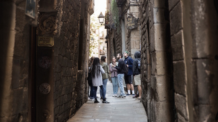 Calle en el barrio Gòtic