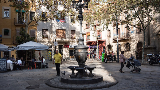 Plaza en el barrio de la Barceloneta