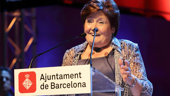 Carme Izquierdo Ruiz, presidenta durante veinte años del Eje Comercial Cor de l'Eixample, culminó toda una vida dedicada al comercio recogiendo el premio Albert González.