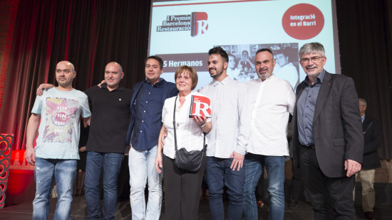 The restaurant won the Barcelona Restaurant Trade Prize for 2018 under the category of “Integration in the neighbourhood”.