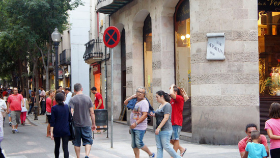 Picture of one of the streets in the Sant Andreu shopping hub