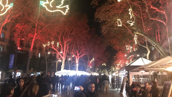 Iluminación navideña en el centro de Barcelona