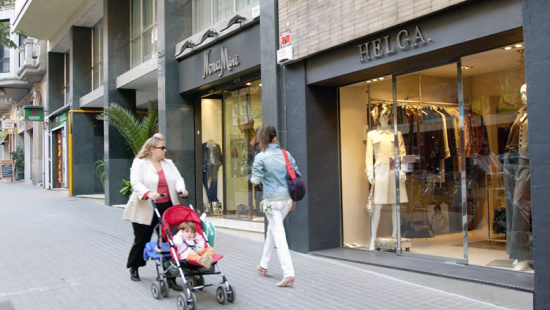 Picture of one of the streets in the Sant Gervasi, Barnavasi shopping hub