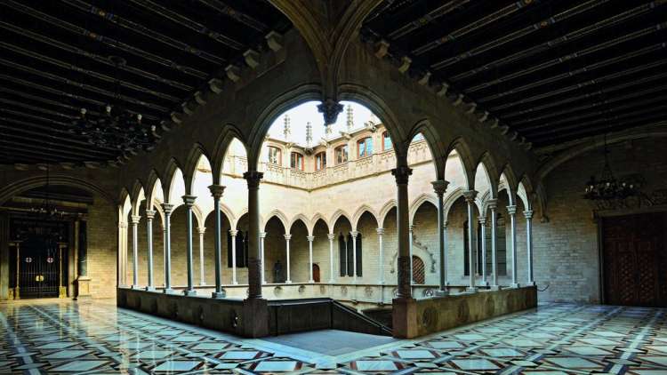 Palau de la generalitat galeria gotica