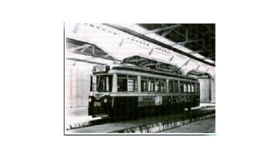 Uno de los últimos modelos de tranvía de la línia 46.