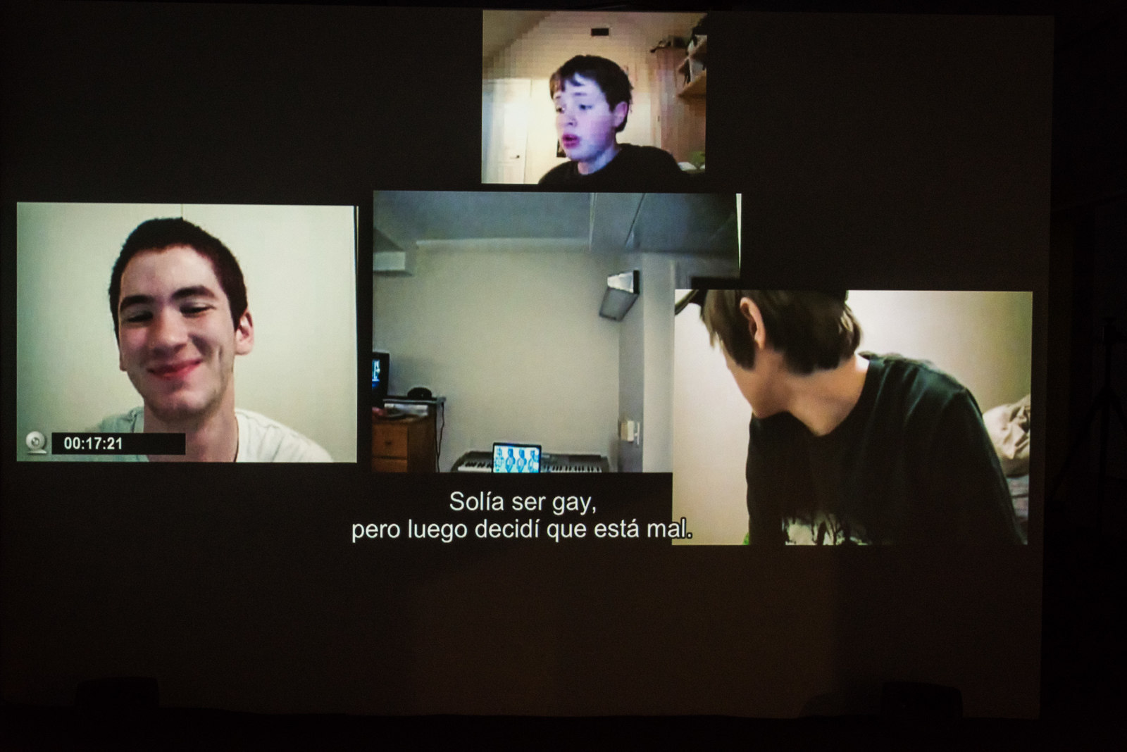 Natalie Bookchin. Retrats de la multitud