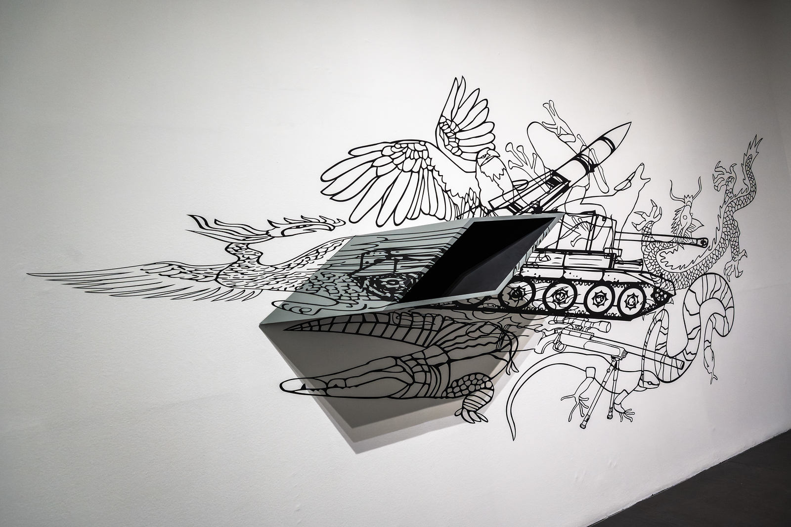 Regina Silveira. Desestructures de poder.