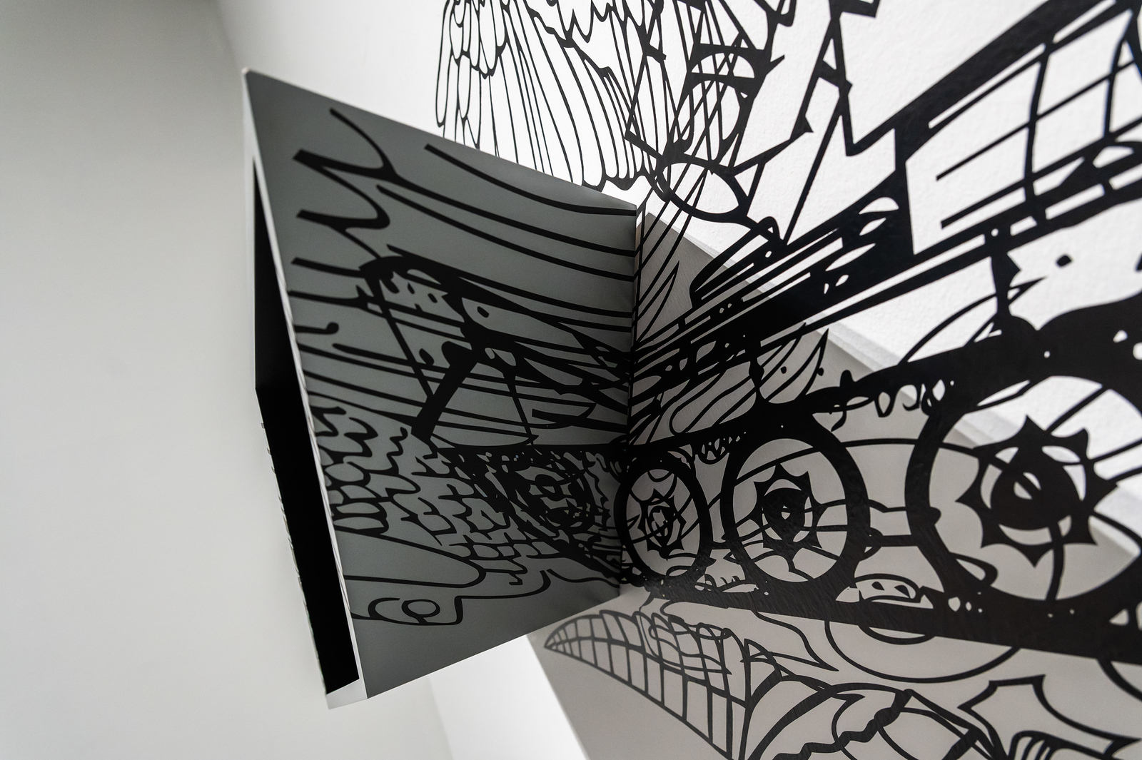 Regina Silveira. Desestructures de poder.