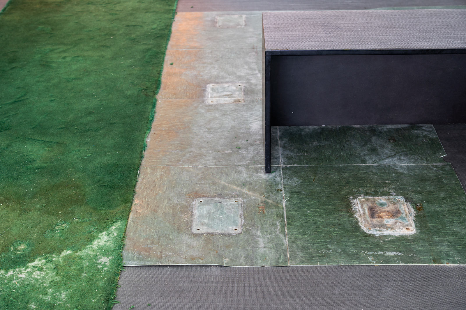 Adrià Julià - Conquesta de l'inútil