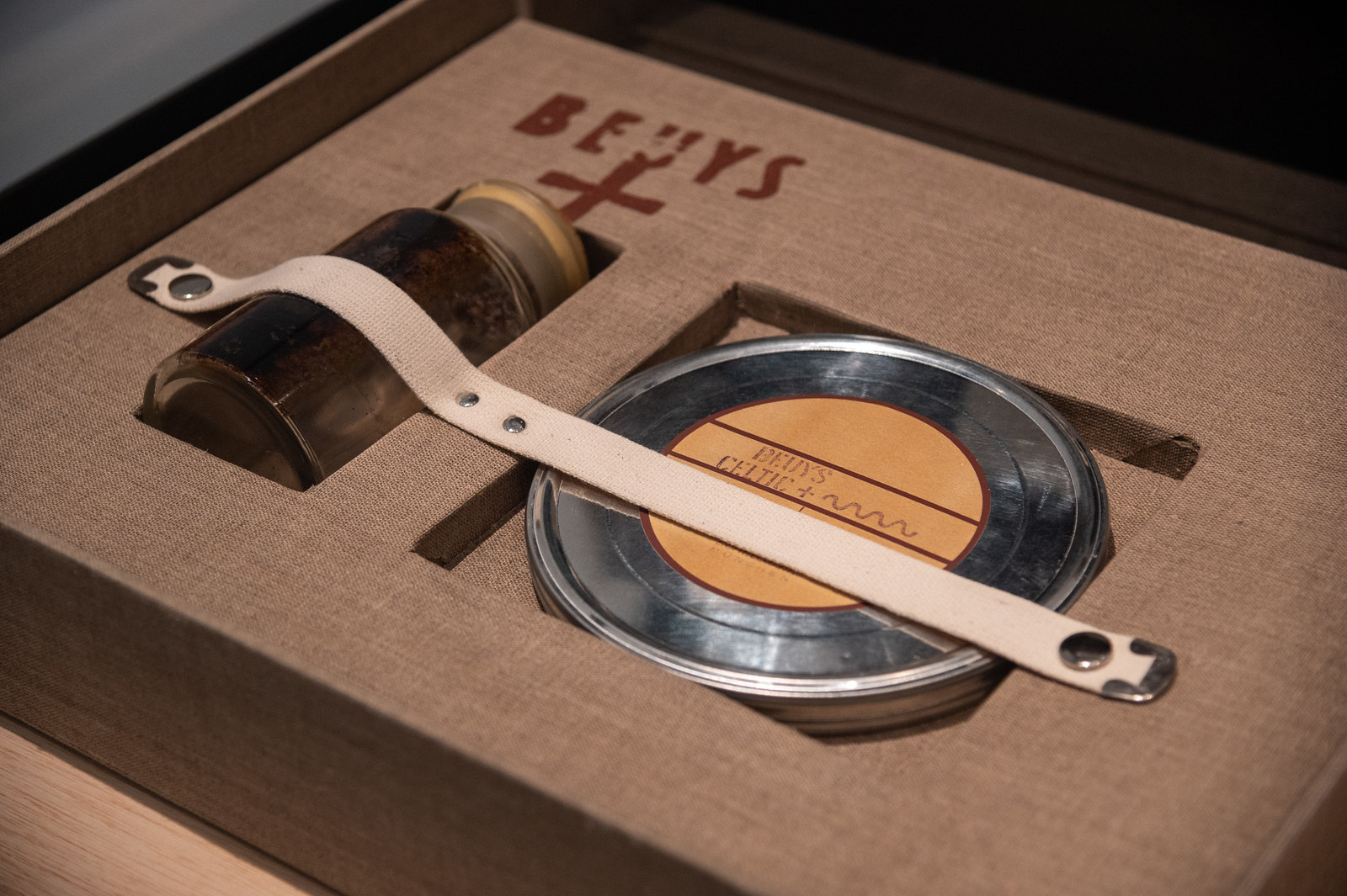 Joseph Beuys - Pedagogia radical, democràcia directa i plàstica social