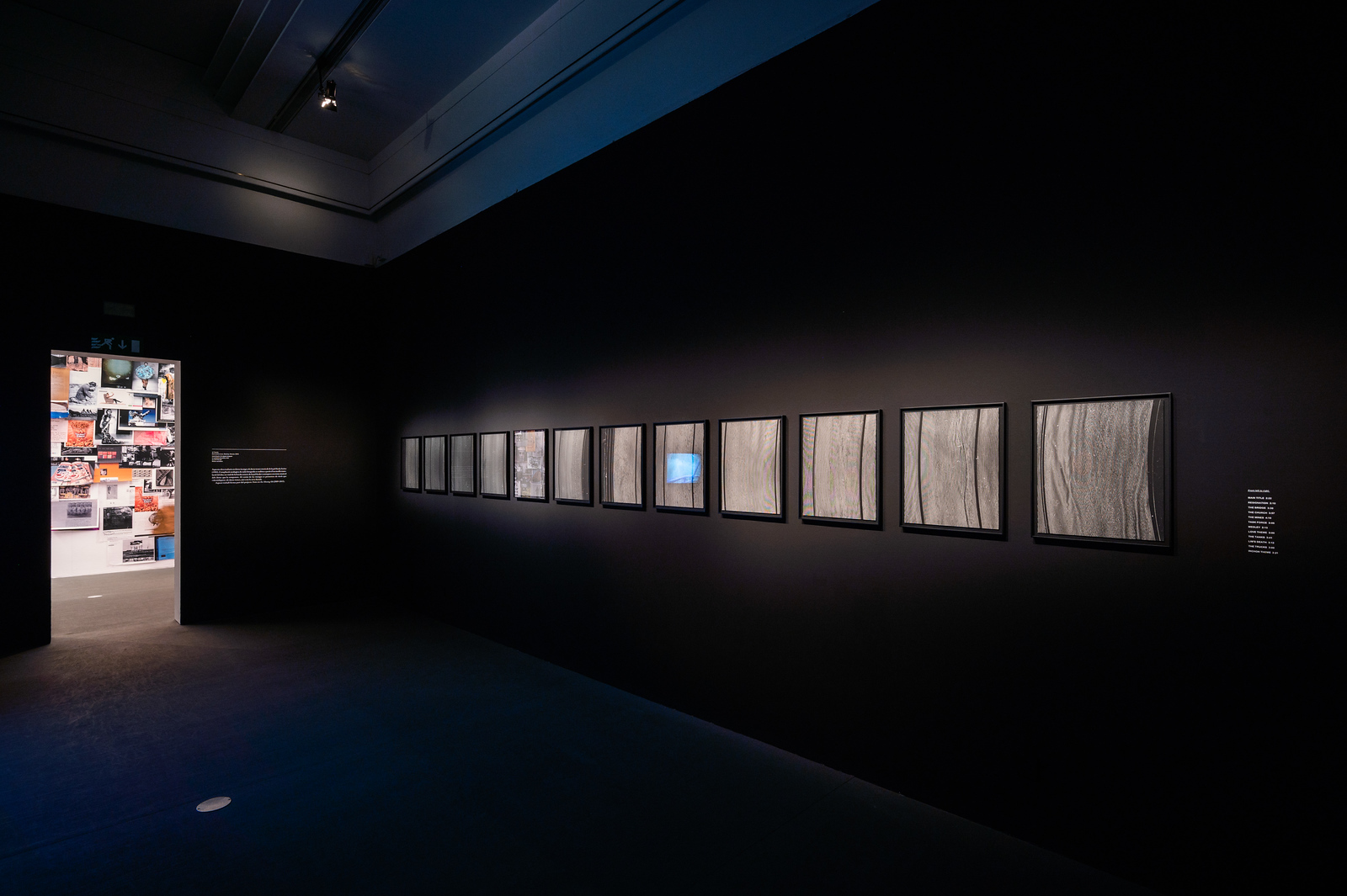 Adrià Julià - Conquesta de l'inútil