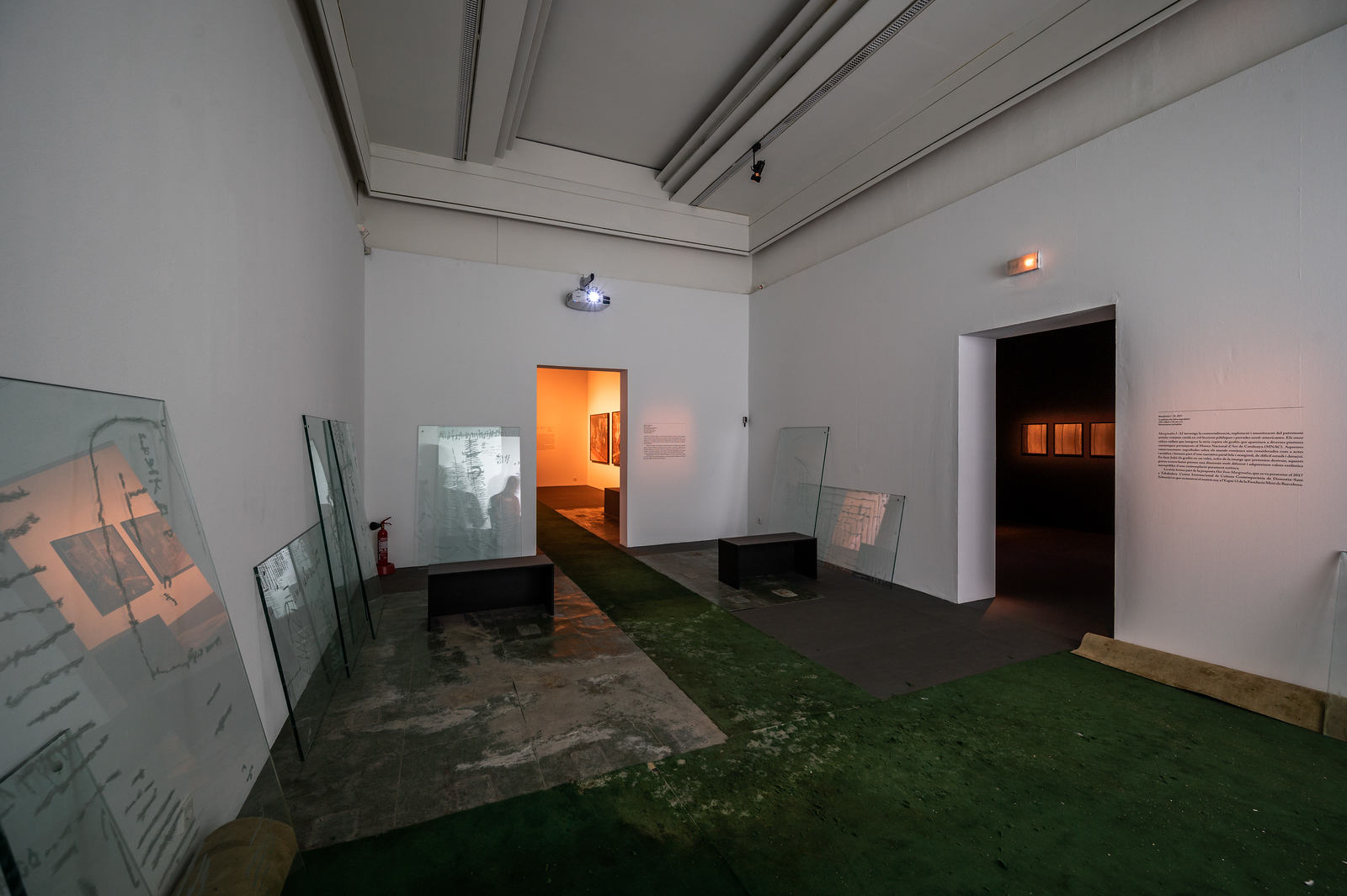 Adrià Julià - Conquesta de l'inútil