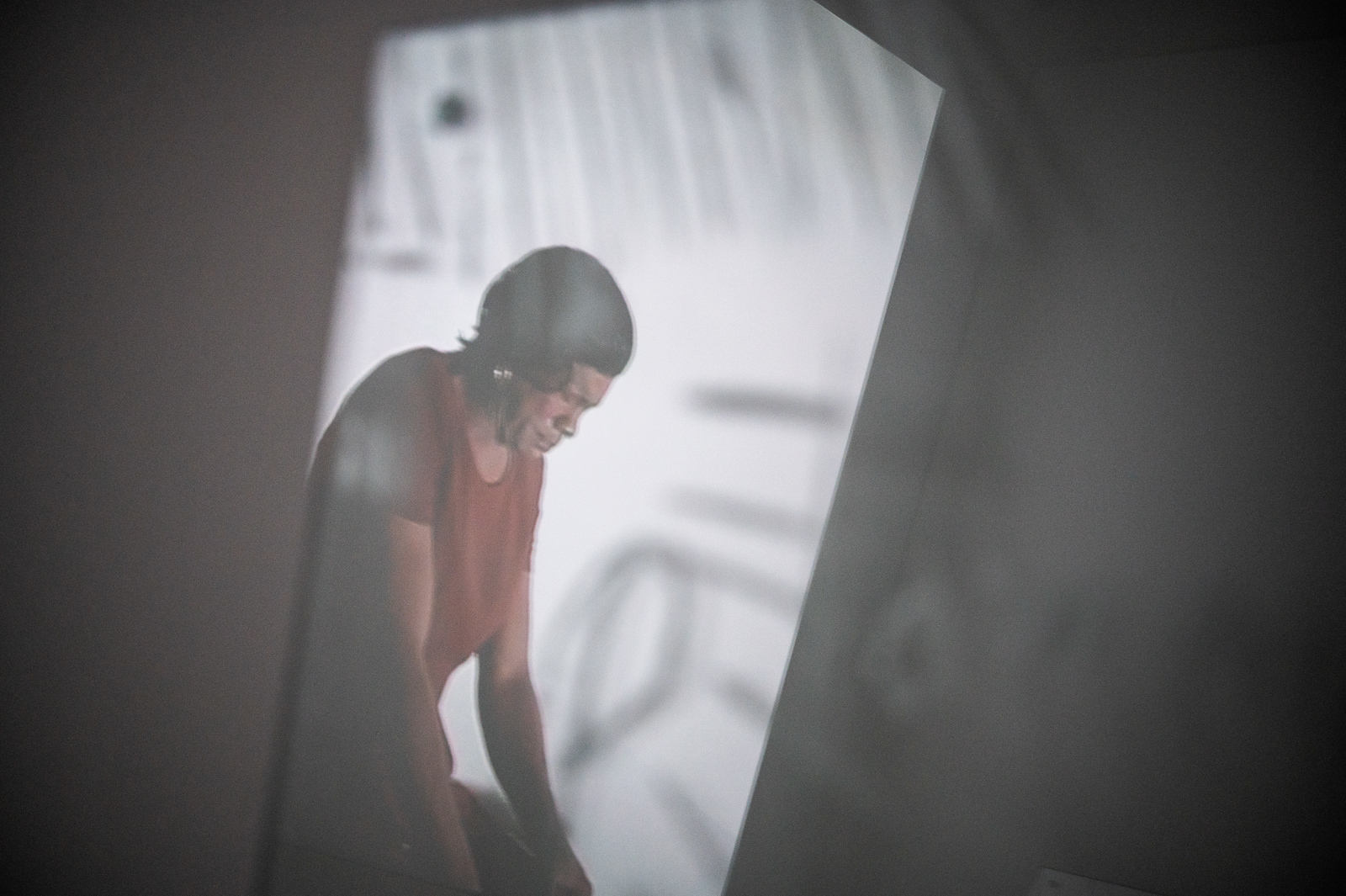 Adrià Julià - Conquesta de l'inútil