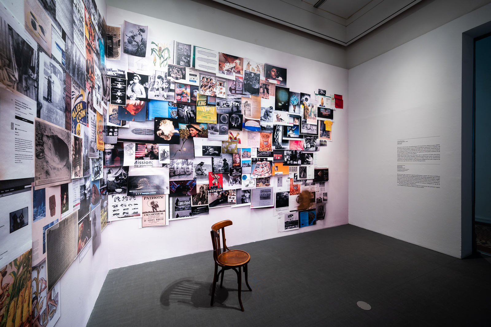 Adrià Julià - Conquesta de l'inútil