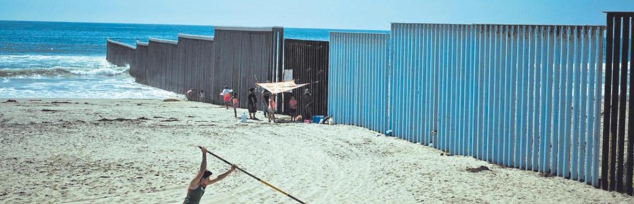 De la serie 'Viaje al Centro de la Tierra' / Cristina de Middel