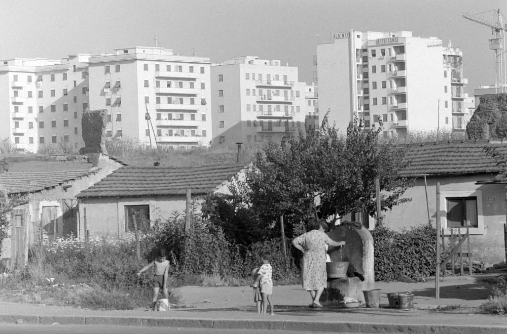 Italo Insolera, borgata Gordiani, Roma, 1959 © Anna Maria Bozzola Insolera