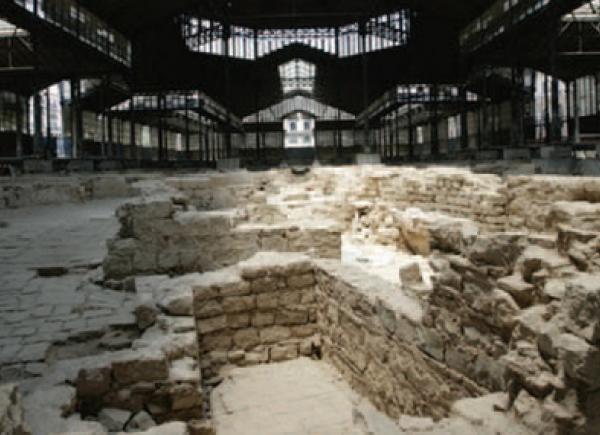 Restes arqueològiques del mercat del Born. © MHCB-Pere Vivas i Jordi Puig