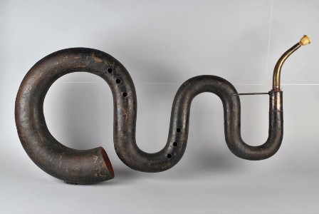 Serpent, Oms, ca. 1800, MDMB 1756 (Foto: Esther Fernández)
