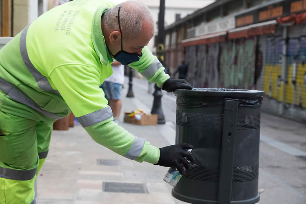 Limpieza de las calles y de las plazas | Limpieza y Residuos | Ajuntament Barcelona