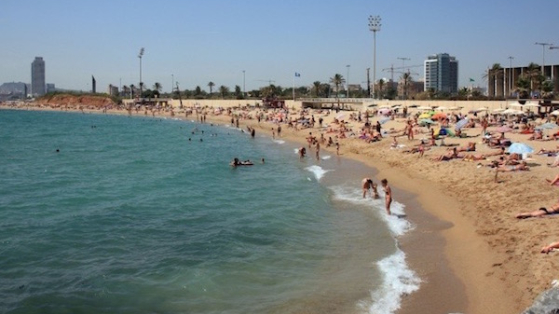 Playa de la Mar Bella, Diagonal Mar i el Front Marítim