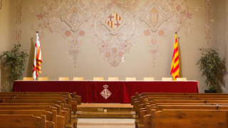 Interior de la sala de bodas civiles del distrito de Sants-Montjuïc