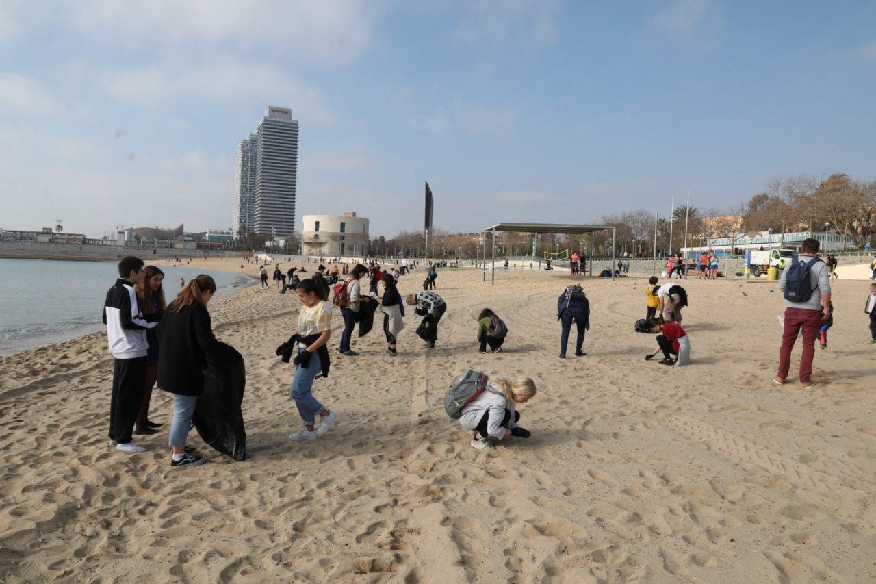 Activitats gratuïtes a les platges per celebrar el Dia Mundial dels Mars i els Oceans
